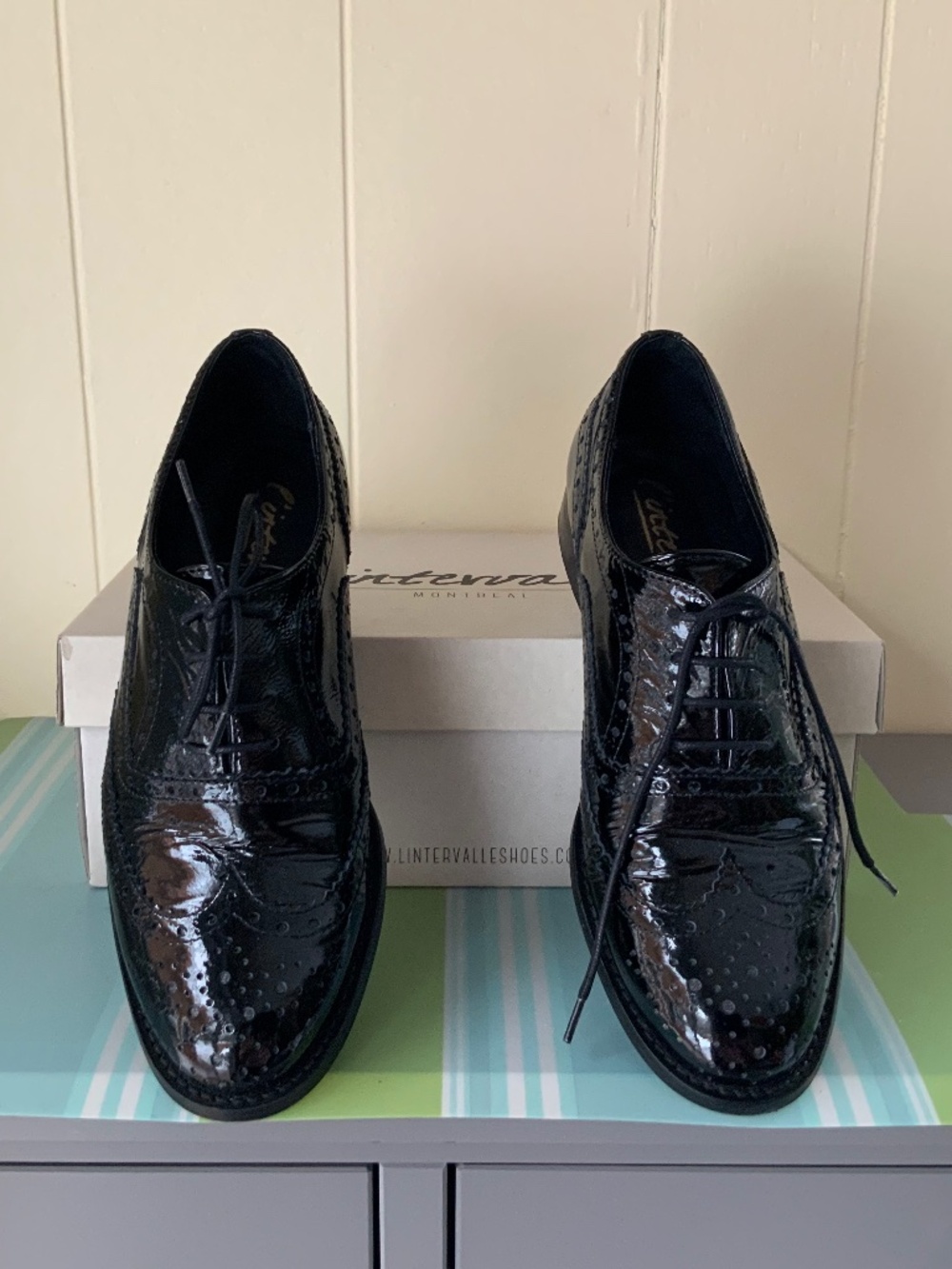 Oxford style ladies shoes, real leather, size 38, black